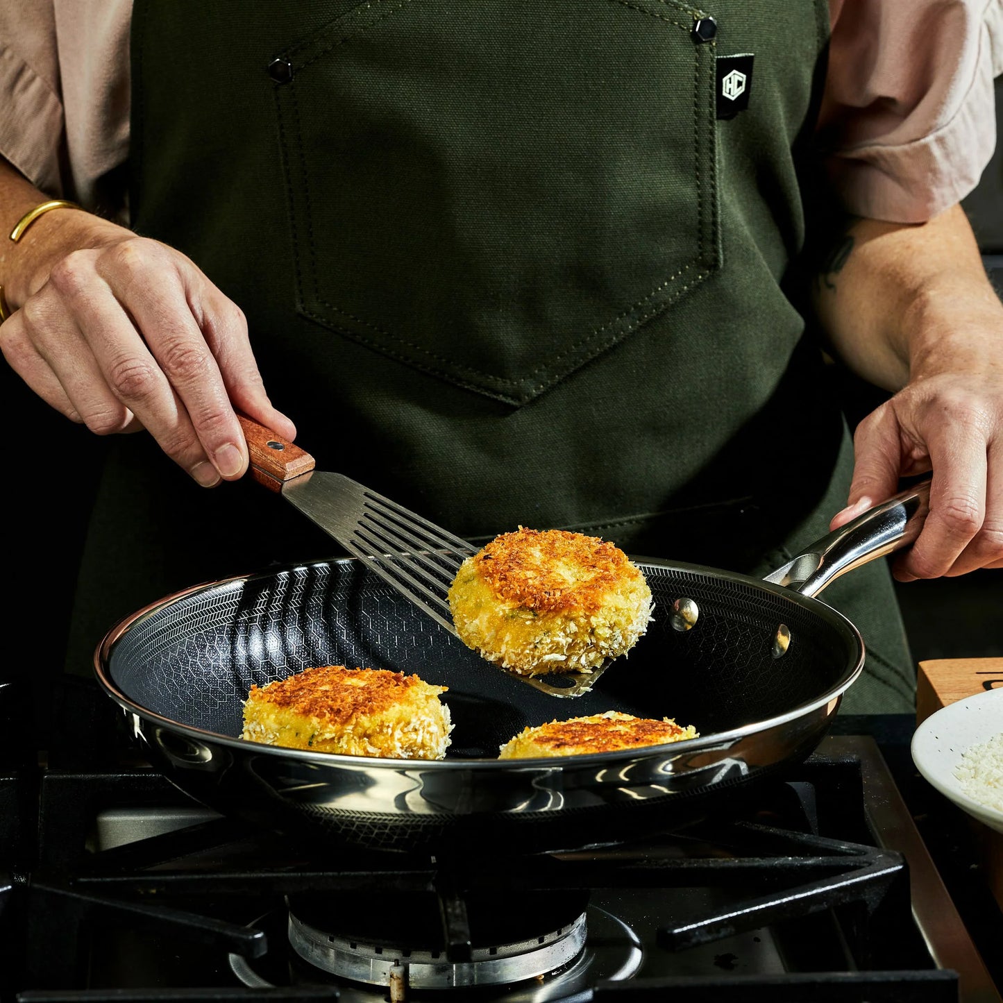 Hybrid Fry Pan with Lid, 10